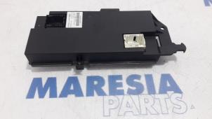 Używane Sterownik nagrzewnicy Renault Espace (JK) 2.0 16V Turbo Cena € 105,00 Procedura marży oferowane przez Maresia Parts