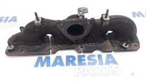 Usagé Tubulure d'échappement Peugeot 508 (8D) 2.0 Hybrid4 16V Prix € 50,00 Règlement à la marge proposé par Maresia Parts