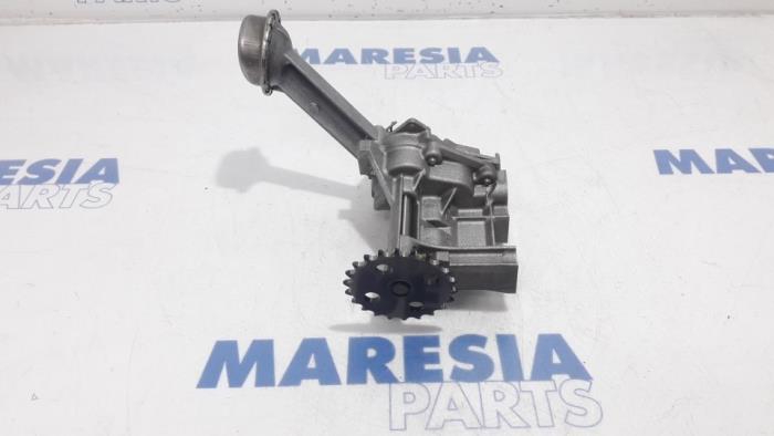 Gebrauchte Ölpumpe Dacia Logan MCV I (KS) 1.6 16V Preis € 50,00 Margenregelung angeboten von Maresia Parts