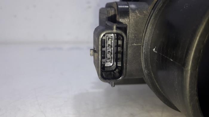 Airflow meter from a Renault Kangoo Express (FW) 1.5 dCi 75 2015