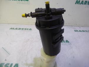 Used Fuel filter housing Renault Trafic New (FL) 1.9 dCi 100 16V Price € 50,00 Margin scheme offered by Maresia Parts