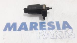 Used Windscreen washer pump Lancia Delta (844) 1.6 D Multijet 16V 120 Price € 25,00 Margin scheme offered by Maresia Parts
