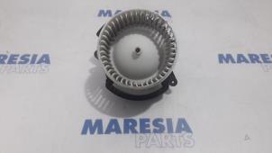 Used Heating and ventilation fan motor Lancia Delta (844) 1.6 D Multijet 16V 120 Price € 49,00 Margin scheme offered by Maresia Parts