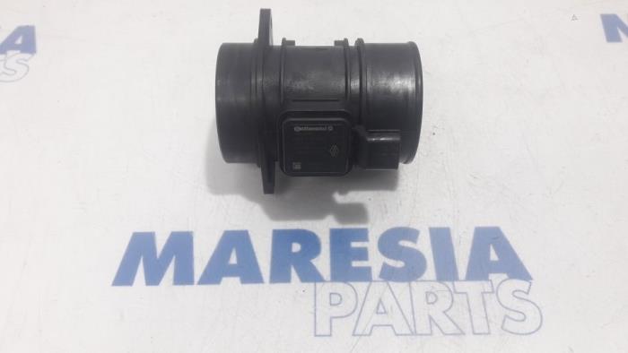 Airflow meter from a Renault Clio IV (5R) 1.5 Energy dCi 90 FAP 2015