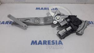 Used Window mechanism 4-door, front left Renault Scénic III (JZ) 1.2 16V TCe 115 Energy Price € 35,00 Margin scheme offered by Maresia Parts
