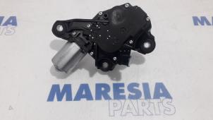 Used Rear wiper motor Renault Scénic III (JZ) 1.2 16V TCe 115 Energy Price € 19,99 Margin scheme offered by Maresia Parts