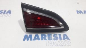 Used Taillight, left Renault Scénic III (JZ) 1.2 16V TCe 115 Energy Price € 25,00 Margin scheme offered by Maresia Parts