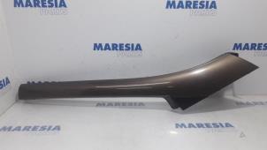 Used A-pillar cover, right Renault Scénic III (JZ) 1.2 16V TCe 115 Energy Price € 75,00 Margin scheme offered by Maresia Parts