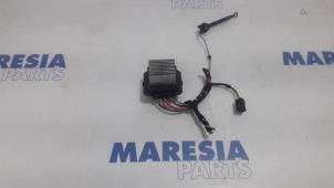 Used Heater resistor Renault Scénic III (JZ) 1.2 16V TCe 115 Energy Price € 20,00 Margin scheme offered by Maresia Parts