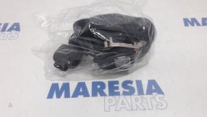 Gebrauchte Sicherheitsgurt links vorne Fiat 500 (312) 1.2 69 Preis € 228,69 Mit Mehrwertsteuer angeboten von Maresia Parts