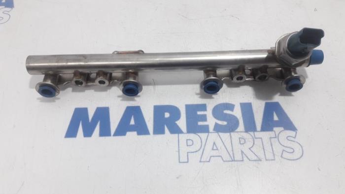 Usagé Système d'injection Renault Megane IV (RFBB) 1.2 Energy TCE 130 Prix € 105,00 Règlement à la marge proposé par Maresia Parts