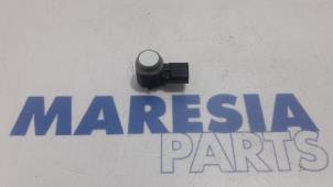 Used PDC Sensor Renault Clio IV (5R) 1.5 Energy dCi 90 FAP Price € 20,00 Margin scheme offered by Maresia Parts