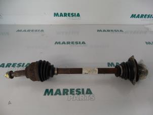 Used Front drive shaft, left Renault Trafic New (JL) 1.9 dCi 82 16V Price € 75,00 Margin scheme offered by Maresia Parts
