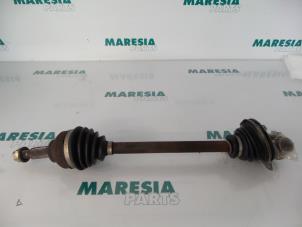 Used Front drive shaft, left Renault Trafic New (FL) 1.9 dCi 100 16V Price € 75,00 Margin scheme offered by Maresia Parts