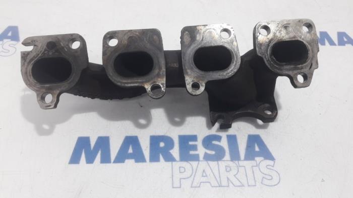 Gebrauchte Abgaskrümmer Peugeot 308 (4A/C) 1.6 16V THP Autom. Preis € 65,00 Margenregelung angeboten von Maresia Parts