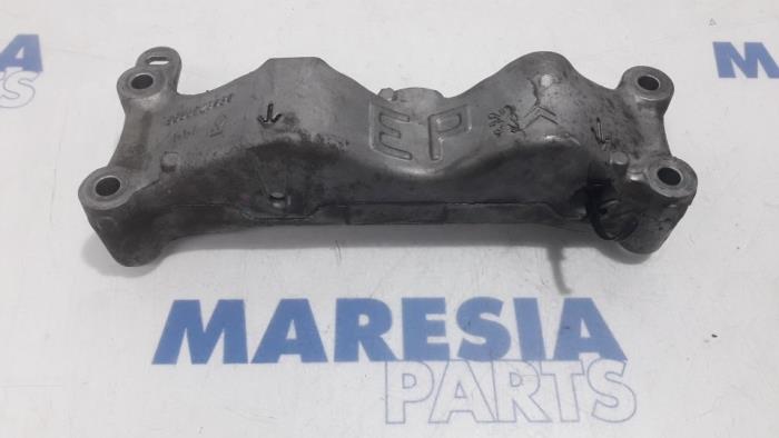 Usagé Support moteur Peugeot 308 (4A/C) 1.6 16V THP Autom. Prix € 20,00 Règlement à la marge proposé par Maresia Parts