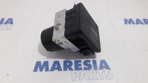Used ABS pump Citroen C-Crosser 2.2 HDiF 16V Price € 210,00 Margin scheme offered by Maresia Parts