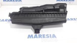 Used Air box Peugeot 5008 I (0A/0E) 1.6 VTI 16V Price € 25,00 Margin scheme offered by Maresia Parts