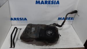 Used Tank Citroen C-Crosser 2.2 HDiF 16V Price € 210,00 Margin scheme offered by Maresia Parts