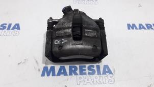 Gebrauchte Bremszange rechts vorne Peugeot Partner (EF/EU) 1.6 BlueHDi 100 Preis € 60,50 Mit Mehrwertsteuer angeboten von Maresia Parts