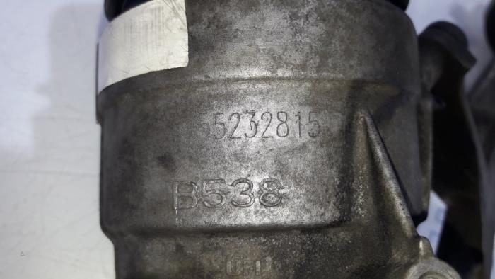 Uchwyt filtra oleju z Fiat Punto III (199) 1.3 JTD Multijet 80 16V 2014