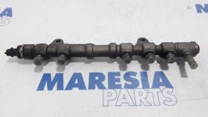 Used Fuel injector nozzle Fiat Punto III (199) 1.3 JTD Multijet 80 16V Price € 60,00 Margin scheme offered by Maresia Parts