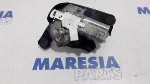 Usados Motor de limpiaparabrisas detrás Citroen C3 (SC) 1.2 VTi 82 12V Precio € 20,00 Norma de margen ofrecido por Maresia Parts