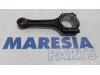 Connecting rod from a Fiat Punto Evo (199), 2009 / 2012 1.4 16V Abarth, Hatchback, Petrol, 1.368cc, 120kW (163pk), Front wheel, 955A8000, 2009-10 / 2012-02, 199AXX 2010