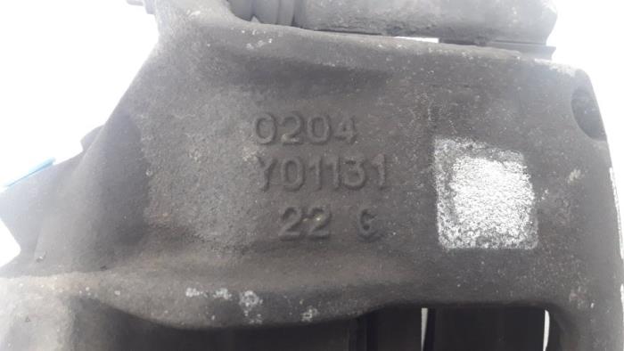 Front brake calliper, left from a Citroën C3 (SC) 1.2 VTi 82 12V 2015