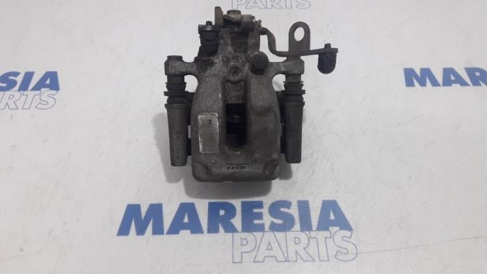 Gebrauchte Bremszange rechts hinten Peugeot Partner (GC/GF/GG/GJ/GK) 1.6 HDI 75 16V Preis € 42,29 Mit Mehrwertsteuer angeboten von Maresia Parts