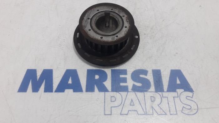 Gebrauchte Kurbelwelle Zahnrad Citroen C4 Berline (LC) 1.6 HDi 16V Preis € 25,00 Margenregelung angeboten von Maresia Parts