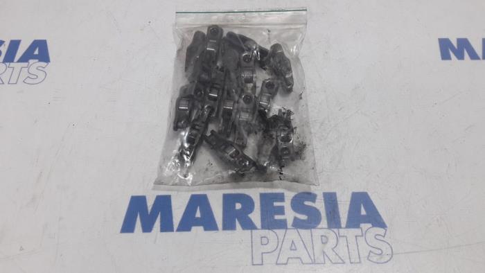 Gebrauchte Kipphebel Citroen C4 Berline (LC) 1.6 HDi 16V Preis € 40,00 Margenregelung angeboten von Maresia Parts