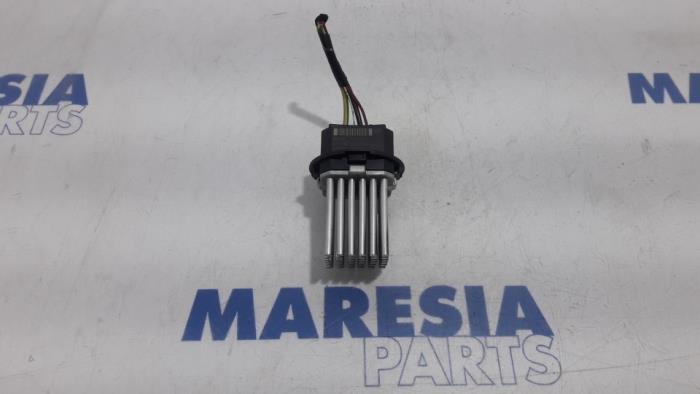 Heater resistor from a Citroën DS3 (SA) 1.6 16V VTS THP 155 2012