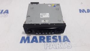 Używane Radioodtwarzacz CD Citroen DS3 (SA) 1.6 16V VTS THP 155 Cena € 60,00 Procedura marży oferowane przez Maresia Parts