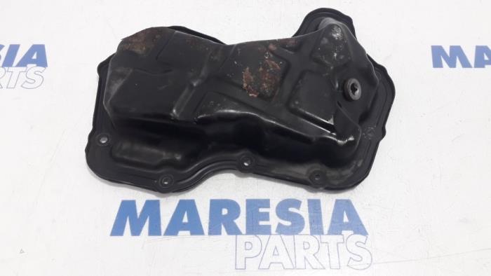 Usagé Ölwanne Renault Megane IV (RFBB) 1.2 Energy TCE 130 Prix € 35,00 Règlement à la marge proposé par Maresia Parts