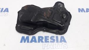 Used Sump Renault Megane IV (RFBB) 1.2 Energy TCE 130 Price € 35,00 Margin scheme offered by Maresia Parts