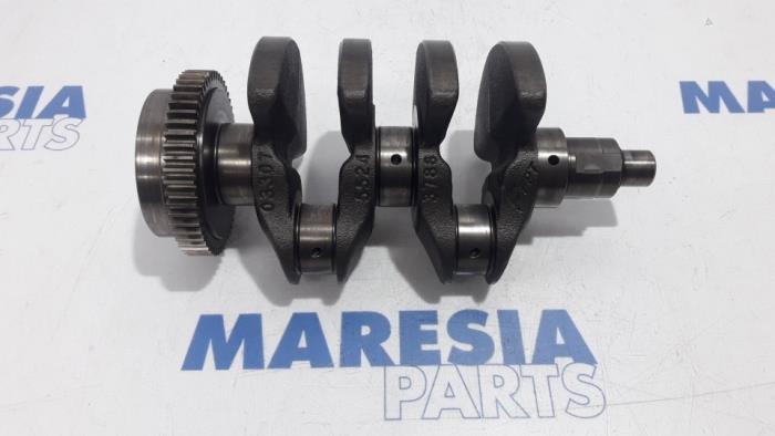 Używane Wal korbowy Alfa Romeo MiTo (955) 0.9 TwinAir Cena € 157,50 Procedura marży oferowane przez Maresia Parts
