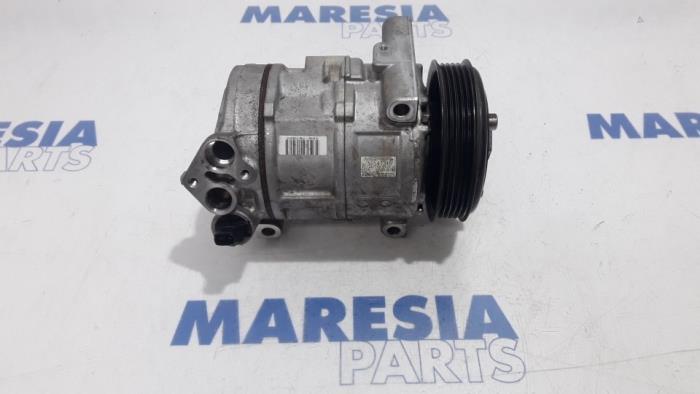 Usagé Pompe clim Alfa Romeo MiTo (955) 0.9 TwinAir Prix € 262,50 Règlement à la marge proposé par Maresia Parts