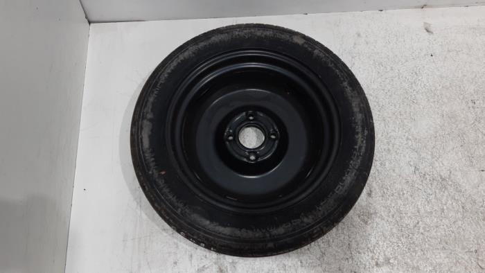 Space-saver spare wheel from a Citroën C3 (SC) 1.6 HDi 92 2012