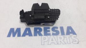 Used Tailgate lock mechanism Citroen C3 (SC) 1.6 HDi 92 Price € 14,50 Margin scheme offered by Maresia Parts