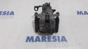 Used Rear brake calliper, right Citroen C3 (SC) 1.6 HDi 92 Price € 19,90 Margin scheme offered by Maresia Parts