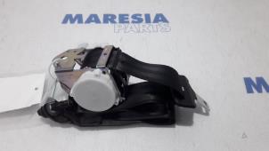 Used Rear seatbelt, centre Citroen C5 III Berline (RD) 2.0 HDiF 16V Price € 50,00 Margin scheme offered by Maresia Parts