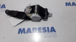 Used Rear seatbelt, centre Citroen C5 III Berline (RD) 1.6 HDiF 16V Price € 50,00 Margin scheme offered by Maresia Parts