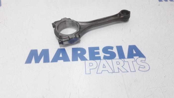 Begagnade Vevstake Citroen C1 1.0 12V Pris € 50,00 Marginaltabell erbjuds av Maresia Parts