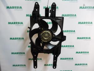 Używane Silnik wentylatora Lancia Ypsilon (840) 1.2 LS,LX 16V Cena € 50,00 Procedura marży oferowane przez Maresia Parts