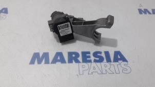 Gebrauchte Zündschloss + Schlüssel Alfa Romeo Giulietta (940) 1.6 JTDm 16V Preis € 40,00 Margenregelung angeboten von Maresia Parts