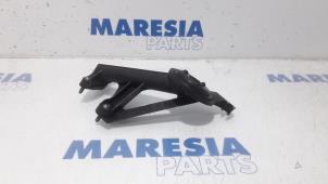 Used Oil suction pipe Citroen C4 Cactus (0B/0P) 1.6 Blue Hdi 100 Price € 20,00 Margin scheme offered by Maresia Parts