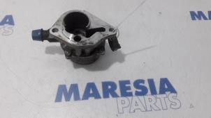 Used Vacuum pump (diesel) Renault Kangoo Express (FC) 1.5 dCi 80 Price € 40,00 Margin scheme offered by Maresia Parts