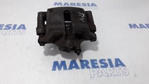 Used Front brake calliper, right Renault Kangoo Express (FC) 1.5 dCi 80 Price € 25,00 Margin scheme offered by Maresia Parts