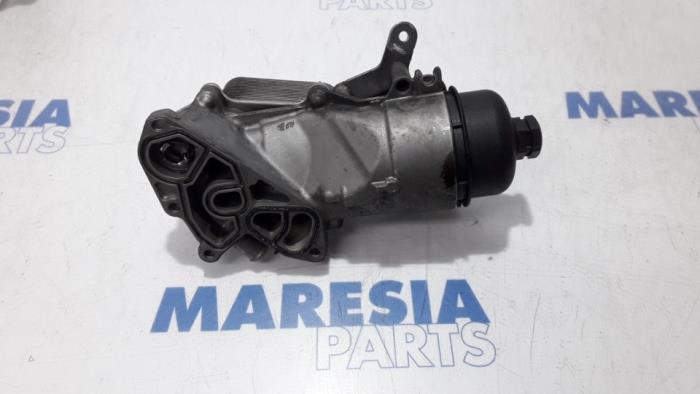 Gebrauchte Ölfilterhalter Peugeot 5008 I (0A/0E) 1.6 HDiF 16V Preis € 50,00 Margenregelung angeboten von Maresia Parts